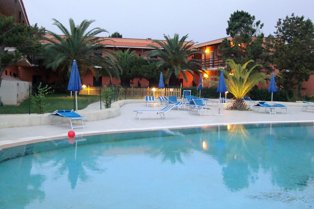 Hotel Cala Reale Stintino Eksteriør bilde